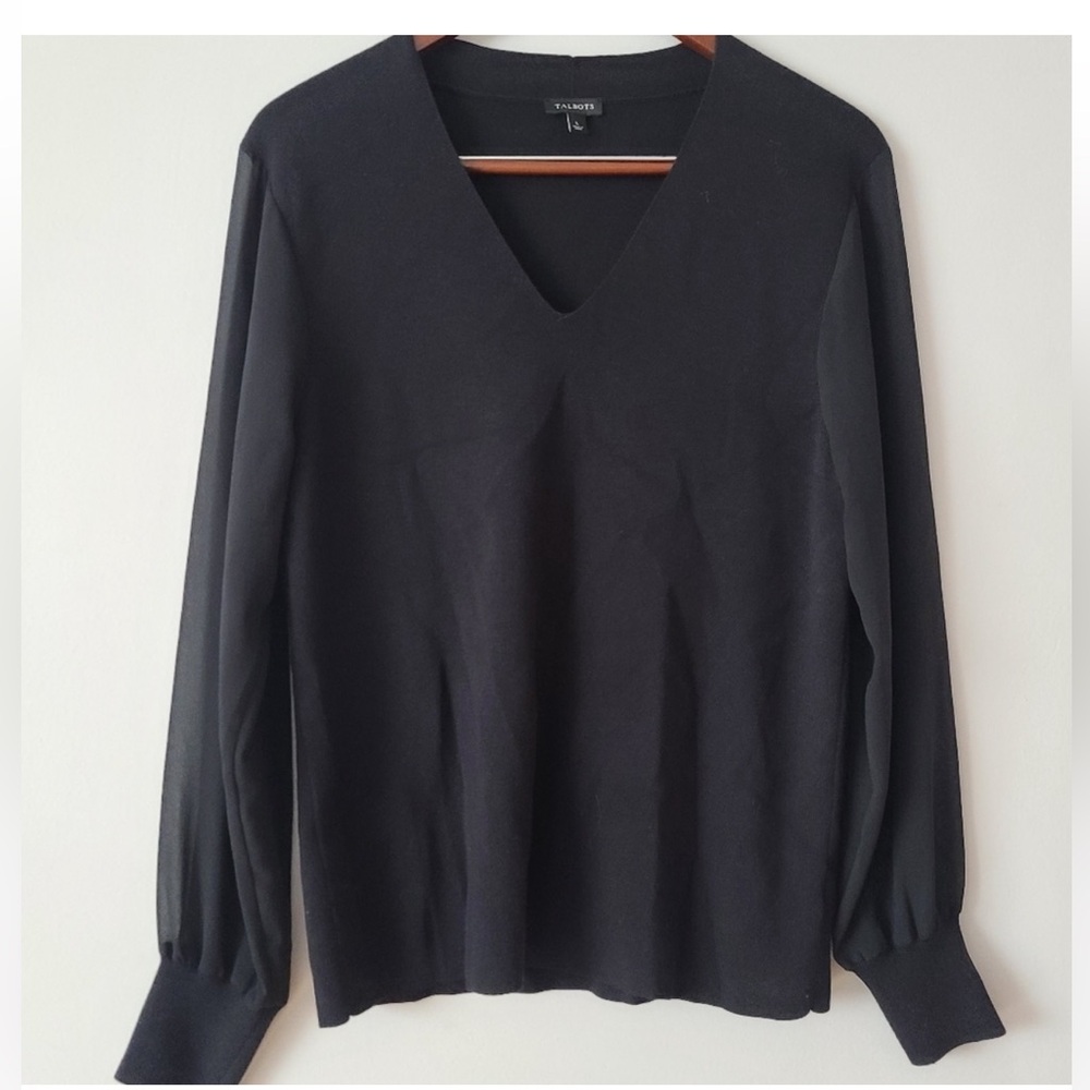 Talbots V-neck sweater with sheer sleeves Size Large